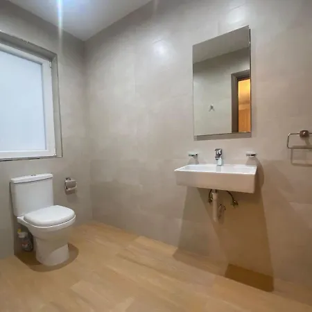 Centrally Located Apartamento