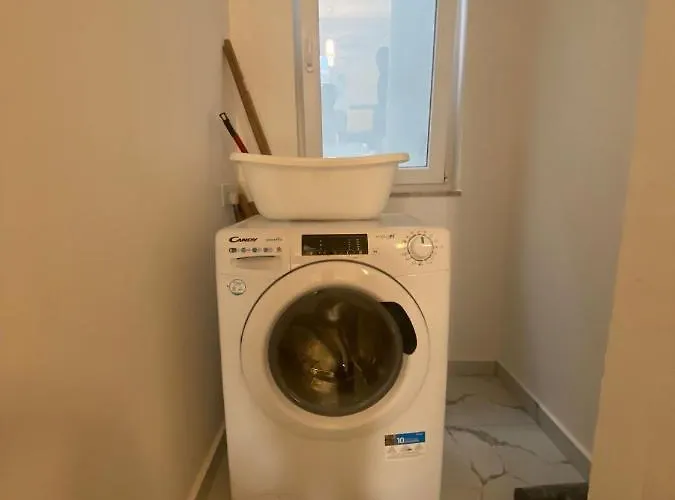 Centrally Located Apartamento