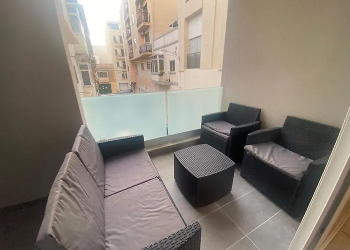 Centrally Located * Sliema