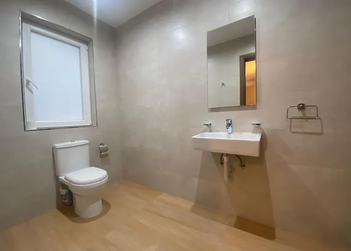 Centrally Located Apartamento