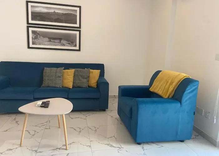 Centrally Located Apartamento *