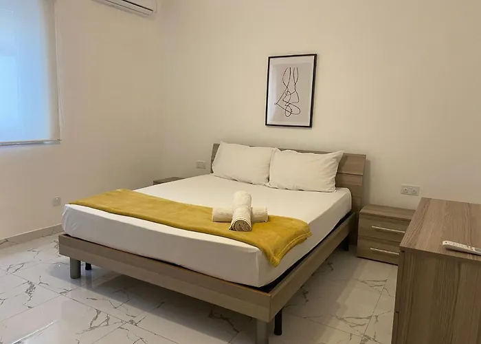 Centrally Located * Sliema